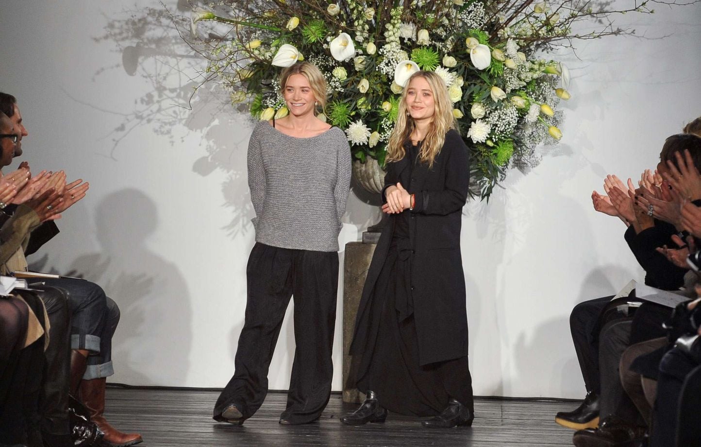 Cero anuncios, cero redes sociales… El irresistible ascenso de The Row, el sello multimillonario de las hermanas Olsen Cero anuncios, cero redes sociales… El irresistible ascenso de The Row, el sello multimillonario de las hermanas Olsen